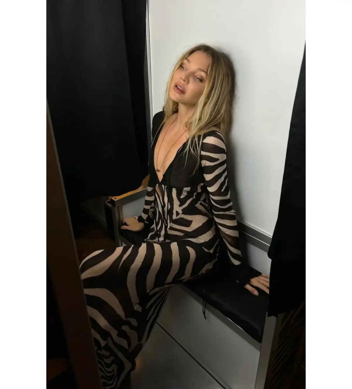 Rat & Boa Sabine Zebra Dress Print Size 8  - Image 4