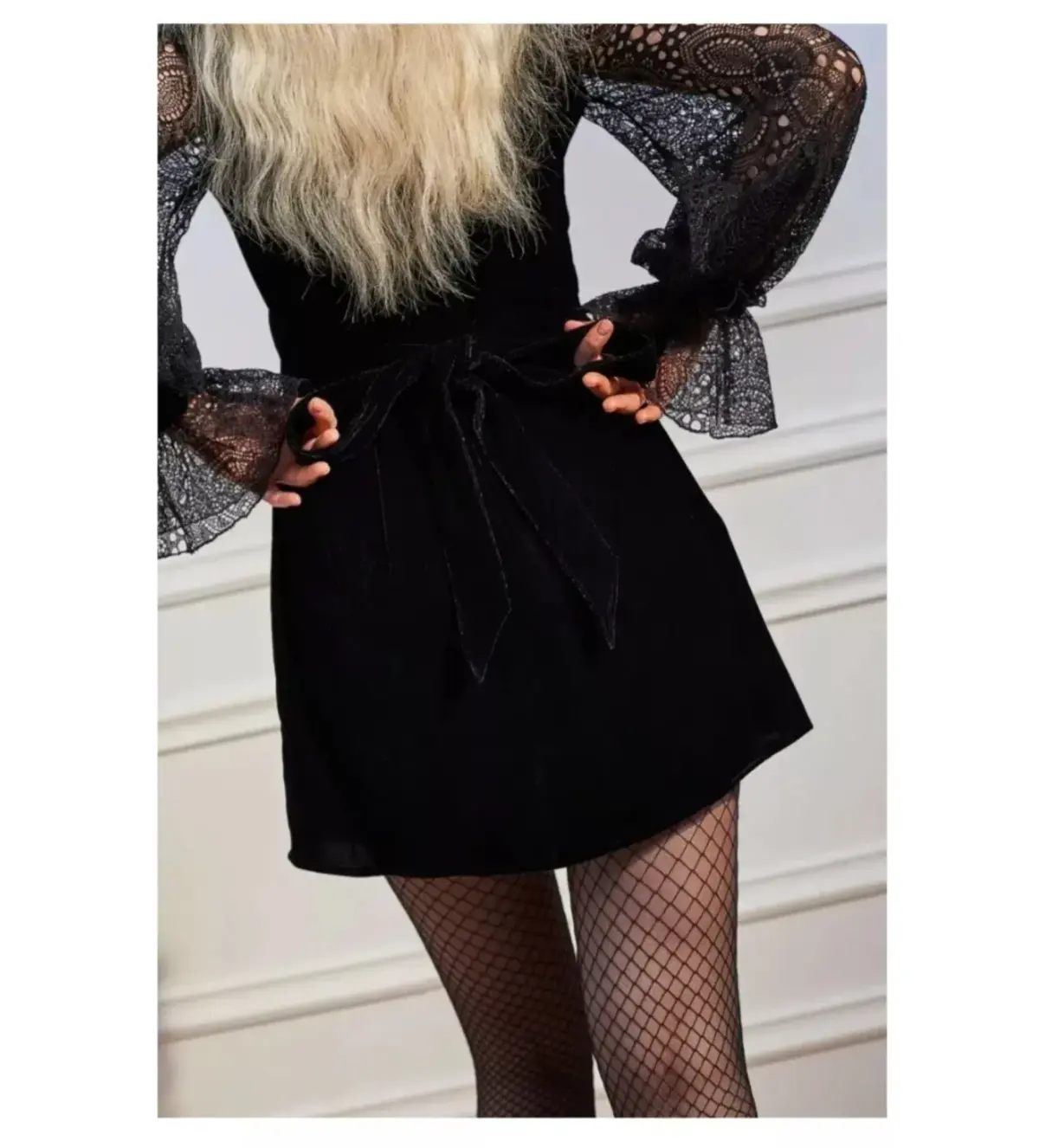 The Vampire’s Wife x H&M Velvet Lace Mini Dress Black Size UK 12 - Image 2