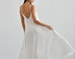 Reformation Abene Maxi Dress White Size UK 10 for rent on The Volte - image 3