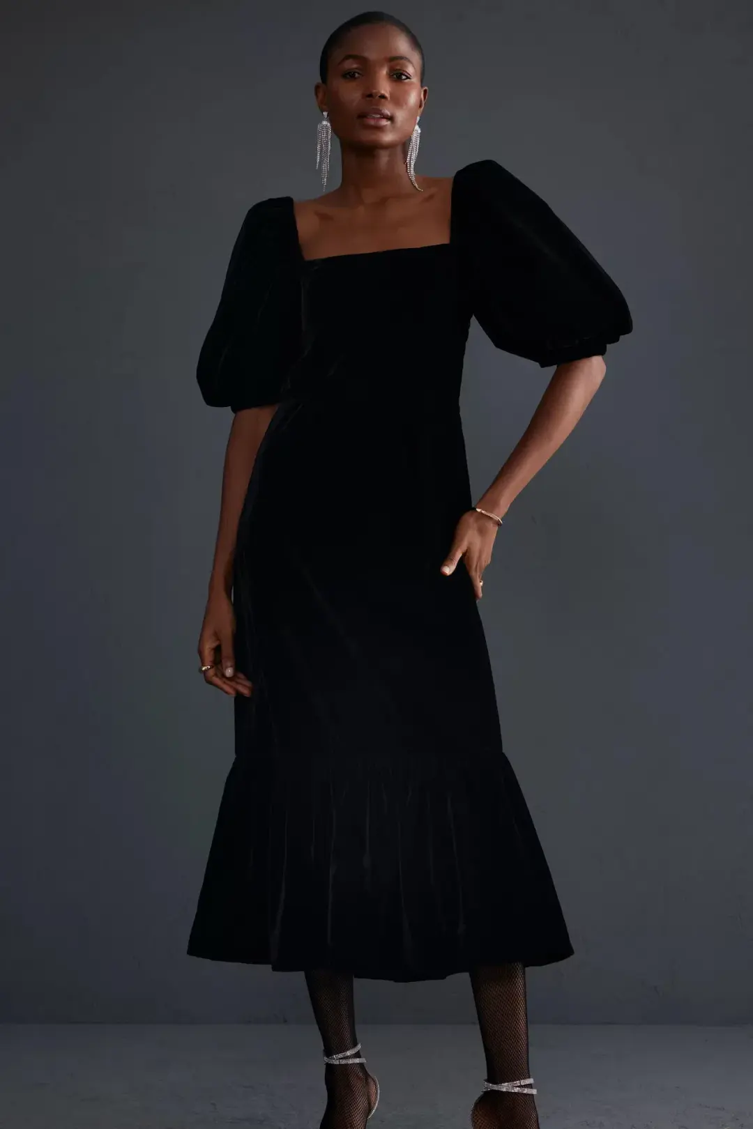 Queens of Archive Genie Velvet Midi Dress Black Size M / UK 10 for rent on The Volte - main image
