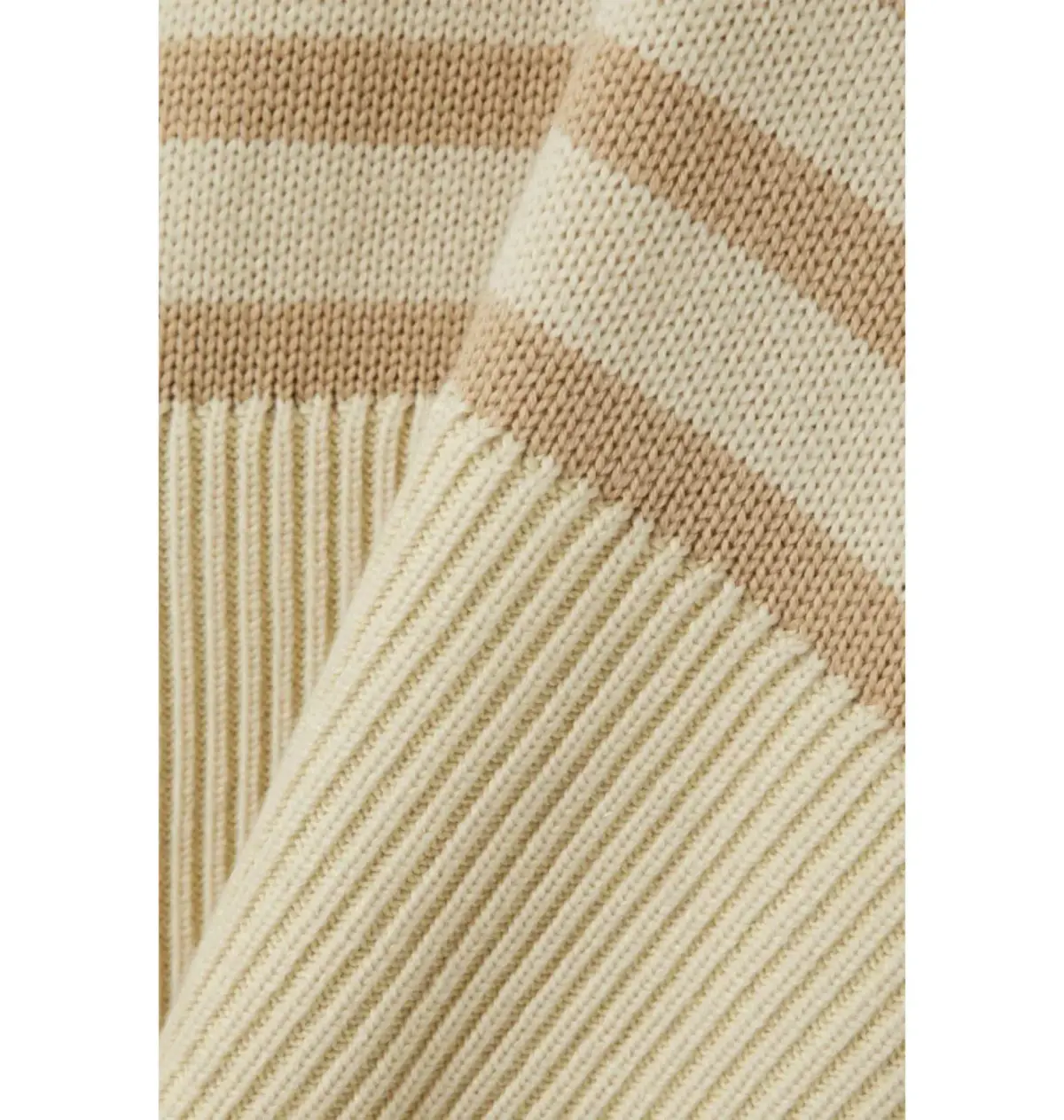 Totême Signature Striped Turtleneck Beige Size 10 - Image 4